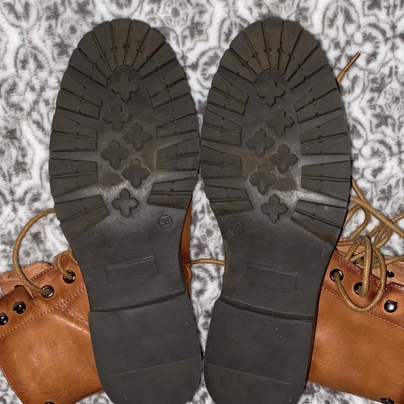 Women's Lace-Up Ankle Boots in chestnut brown. 100% genuine soft leather - Picture 6 of 9